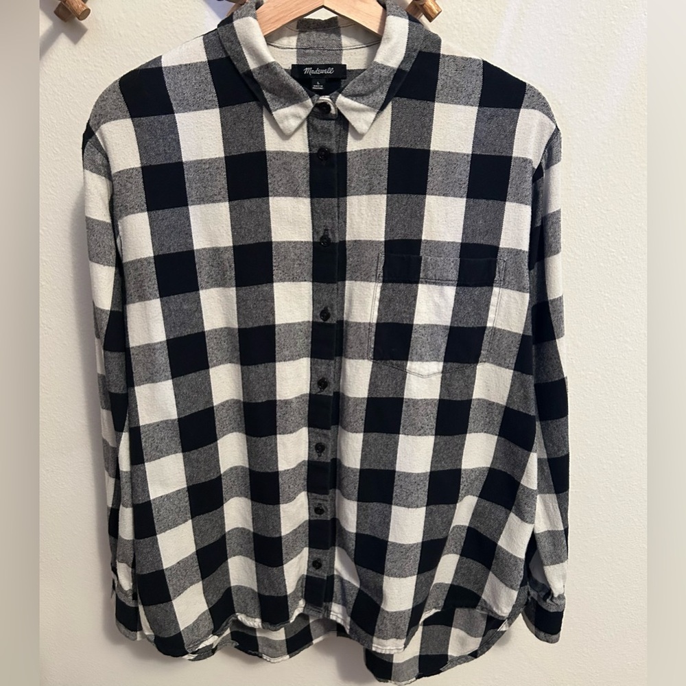 Madewell Flannel Shirt in 100% cotton black and white buffalo check plaid size L
